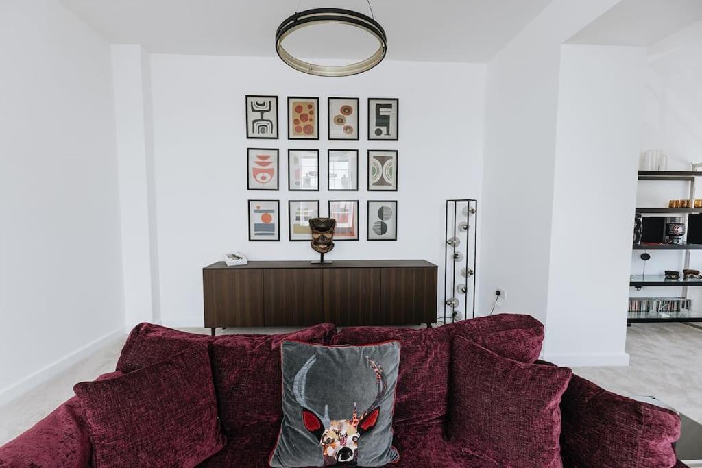 Bobbin Row - Grade 2 Listed Property With A Beautiful Design With Access To Leeds Leeds  Exterior photo